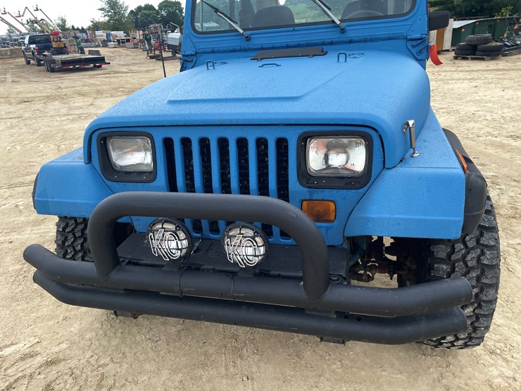 1990-jeep-wrangler-image-10