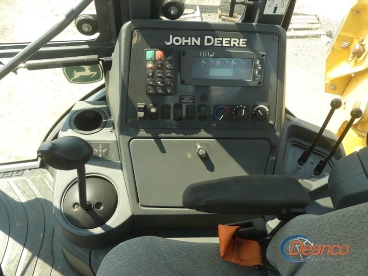 2016-deere-310sl-image-15