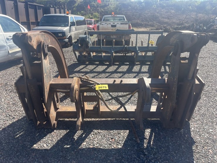 #2676-•-jrb-approx-96“-loader-grapple-image-5