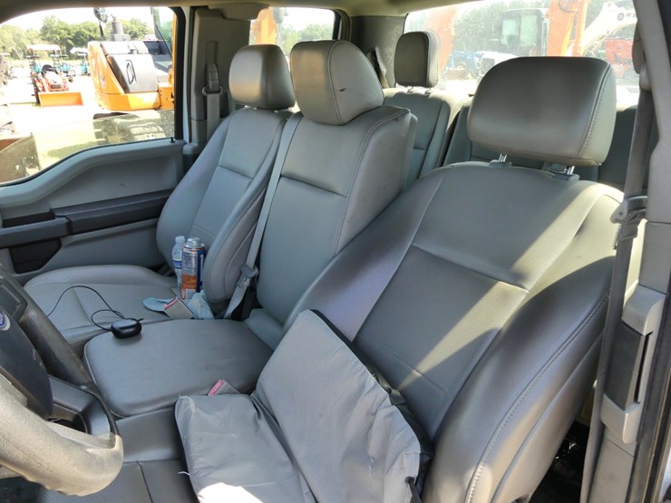 2019-ford-f150-xl-image-8