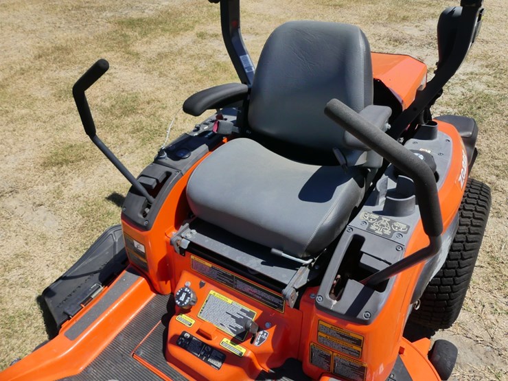 2011-kubota-zg222-image-10