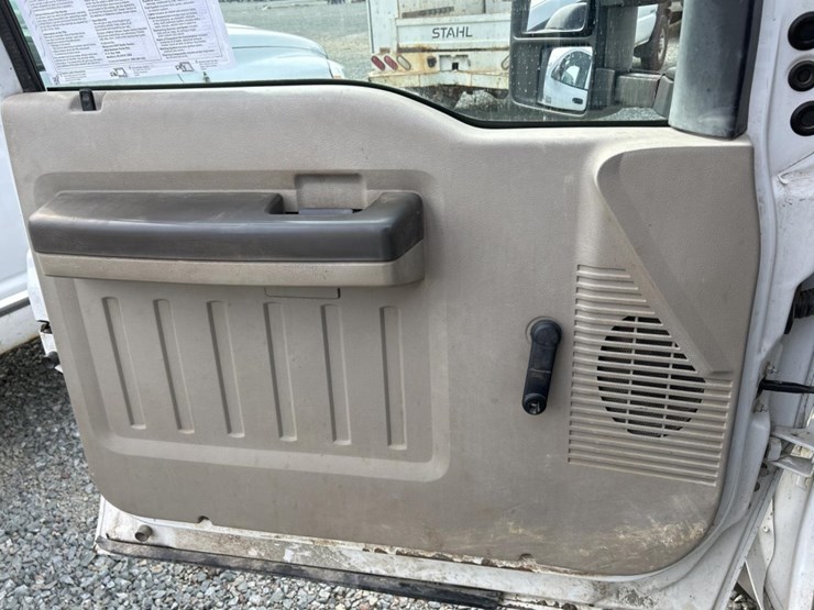 2008-ford-f450-image-75