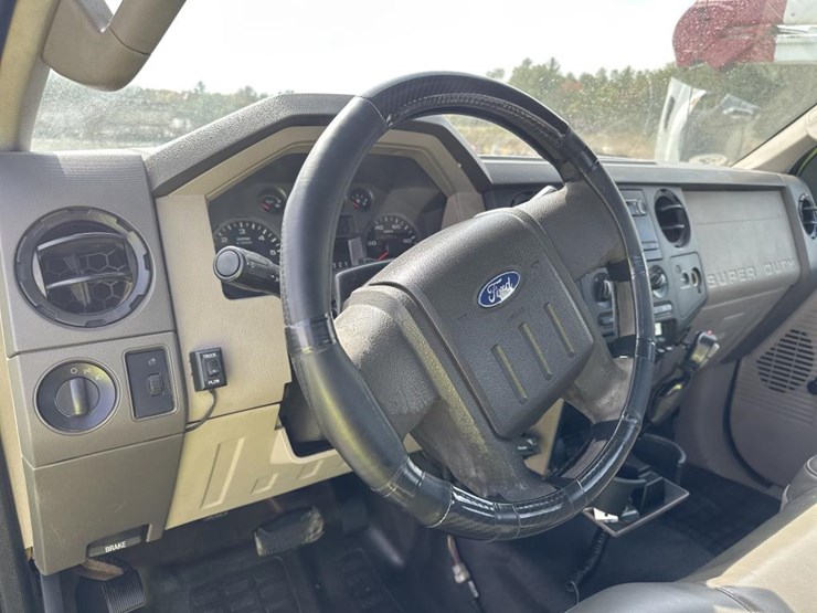 2010-ford-f250-image-29