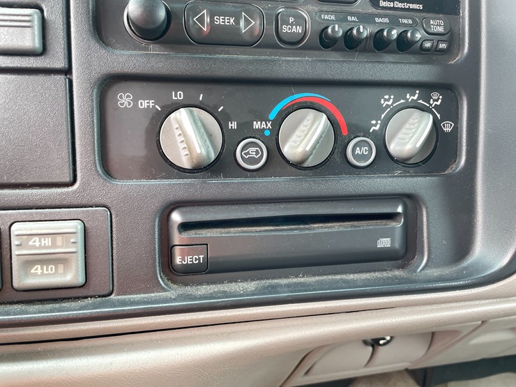 1999-gmc-2500-image-66