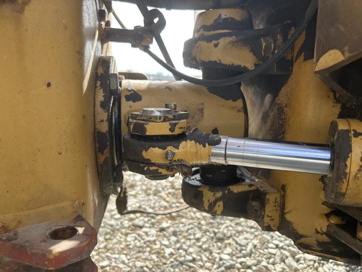 caterpillar-cb-224c-image-19