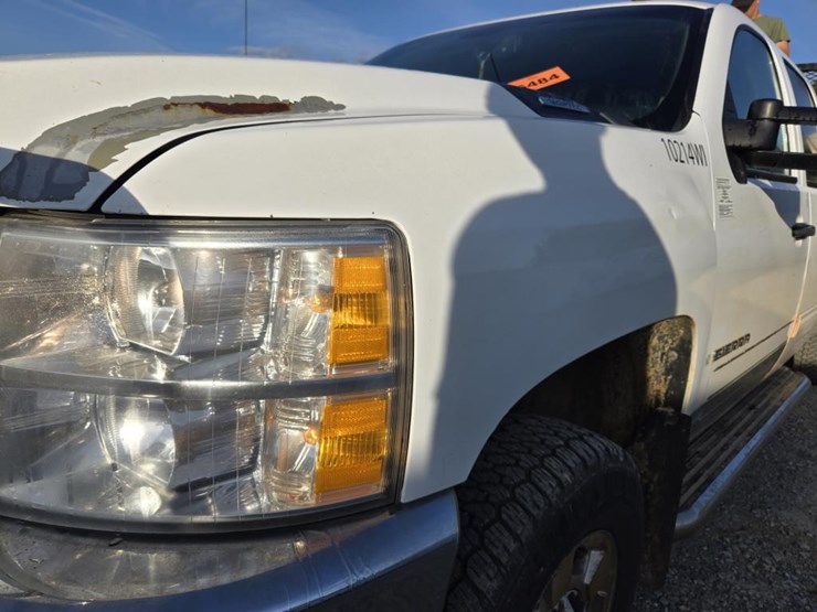 2012-chevrolet-silverado-2500-image-13