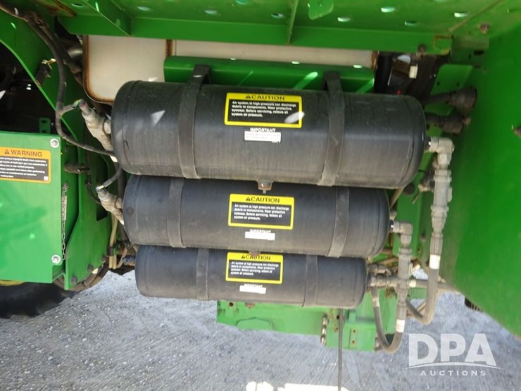2021-john-deere-f4365-image-100