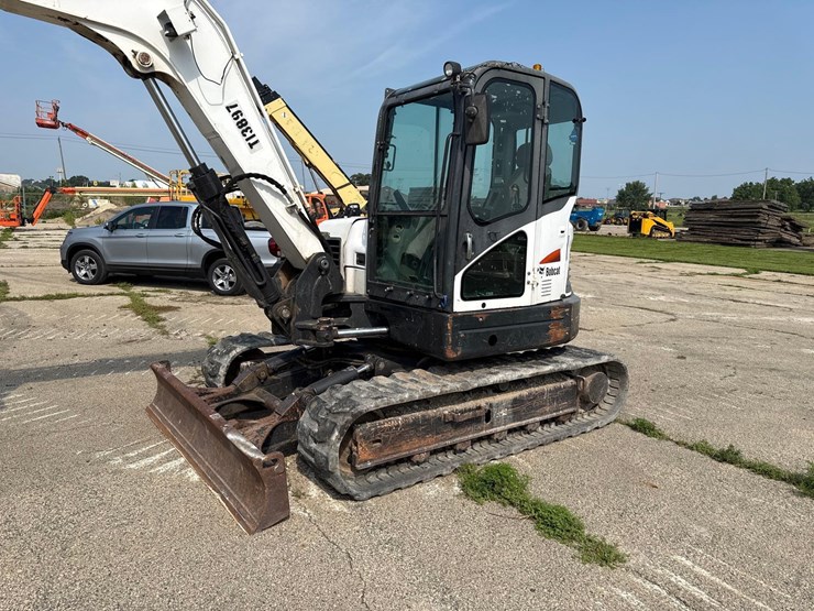 2017-bobcat-e85-image-2