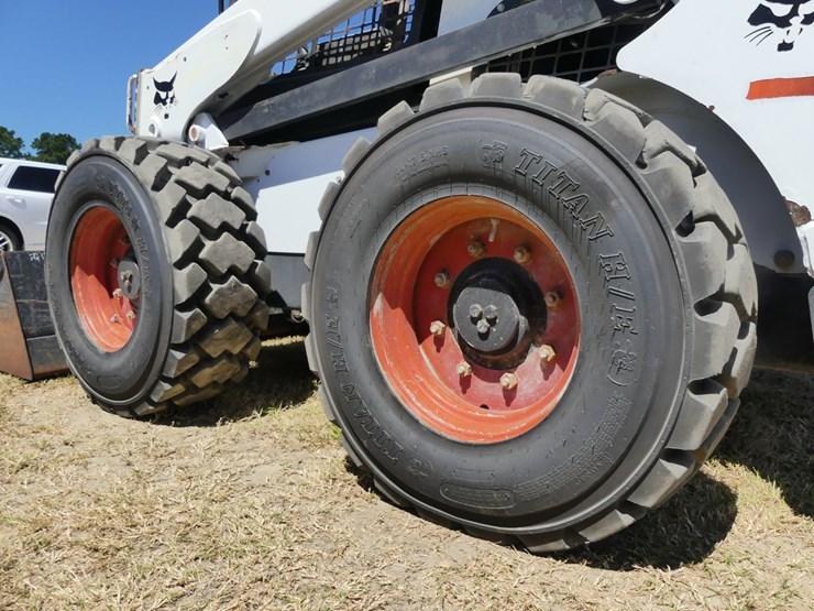 2012-bobcat-s850-image-8