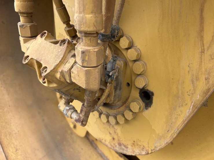 caterpillar-cb54-image-21