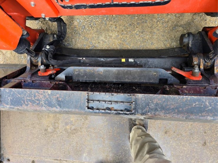 kubota-svl95-2s-image-10