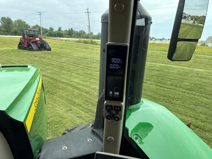 2019-john-deere-9570rx-image-25