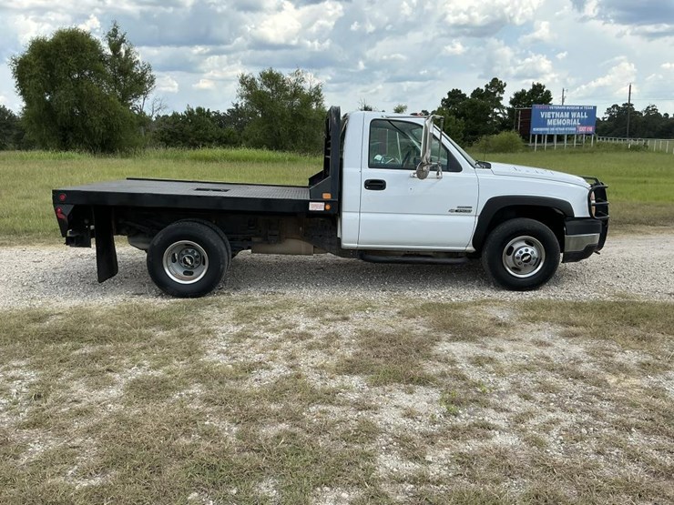 2007-chevrolet-3500-image-4