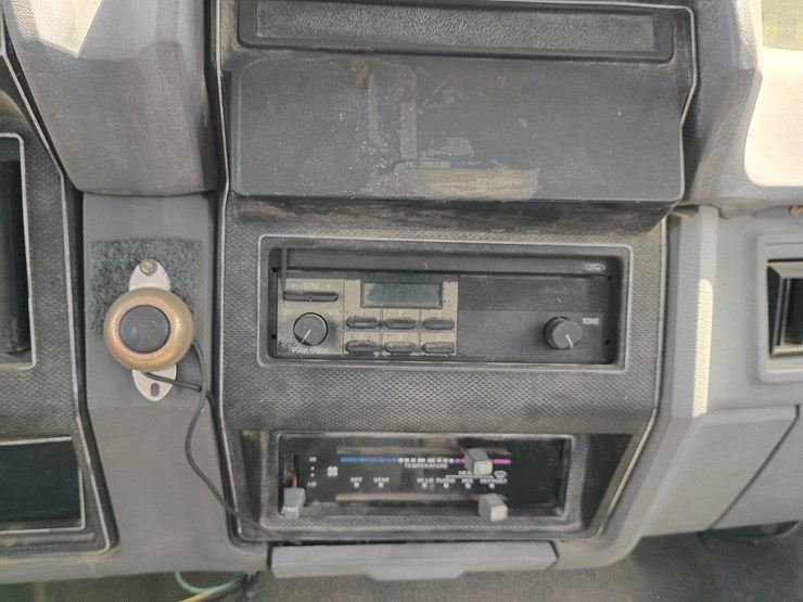 1989-ford-f800-image-53
