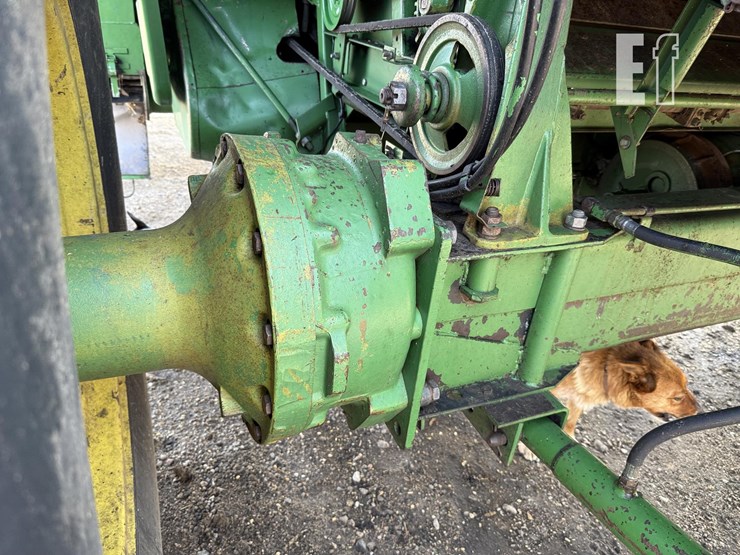 john-deere-8820-image-15