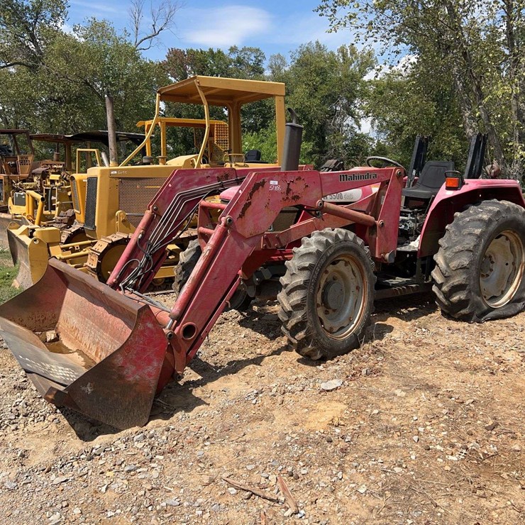 MAHINDRA 5500