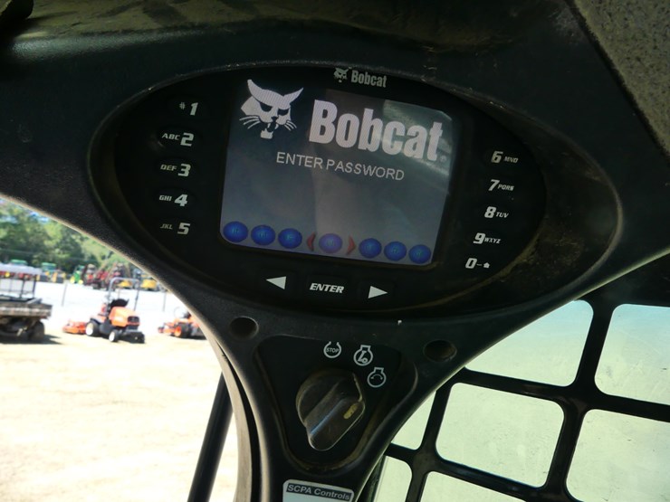 2012-bobcat-t870-image-14