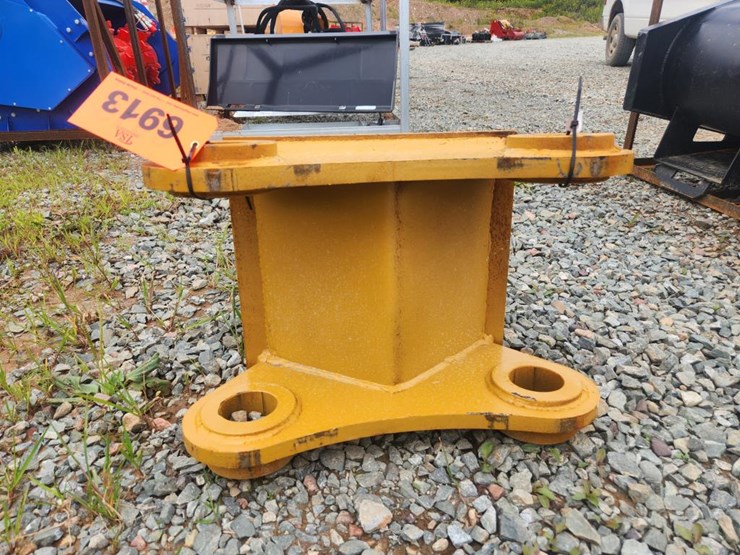 caterpillar-320-image-5