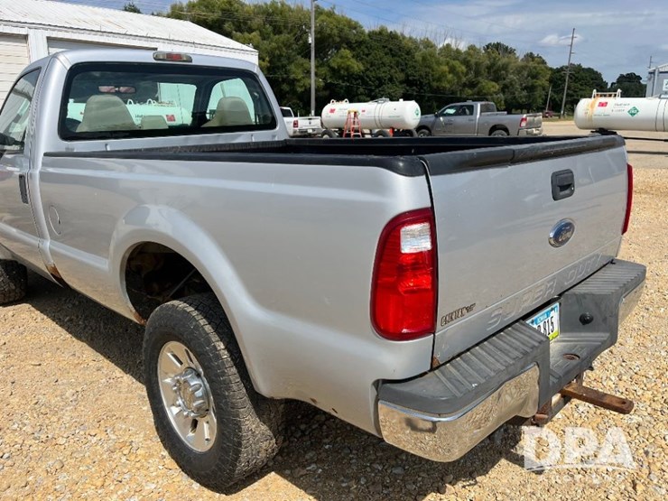 2008-ford-f350-xlt-image-37