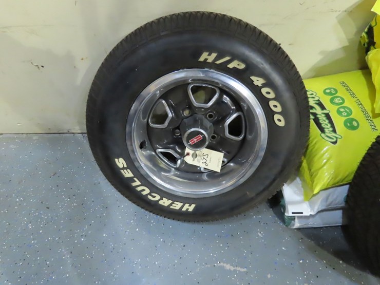 1970's-oldsmobile-rallye-rims-in-black-image-2