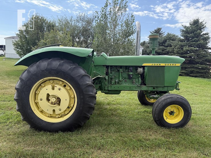 john-deere-4440-image-4