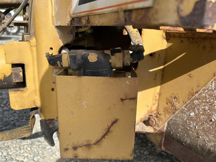 caterpillar-cb-224c-image-23