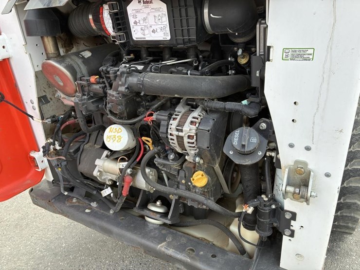 2021-bobcat-s590-image-10