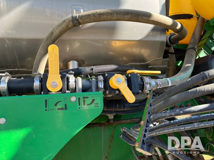 2019-john-deere-r4045-image-56