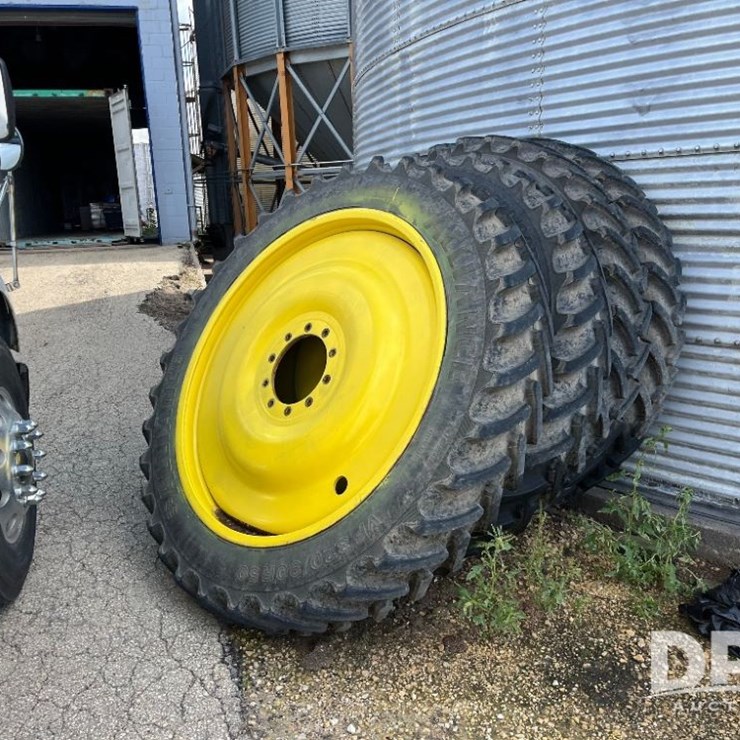 JOHN DEERE 4730