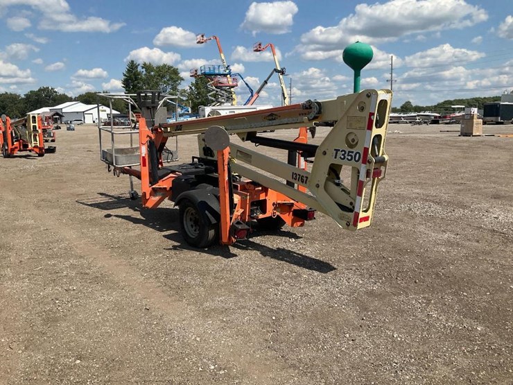 2012-jlg-t350-image-6