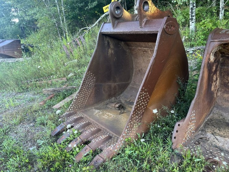 #2541-•-approx-51“-excavator-bucket-image-4