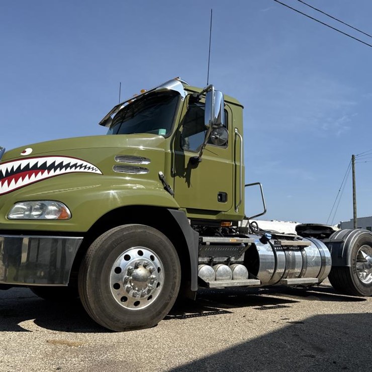#1247 • 2015 Mack CXU612 Day Cab Truck Tractor