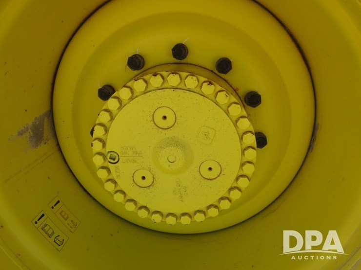 2021-john-deere-f4365-image-65