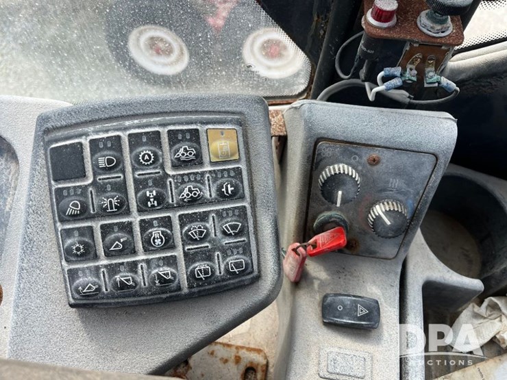 deere-444j-image-44