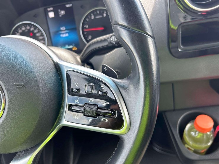 2021-mercedes-benz-sprinter-4500-image-15
