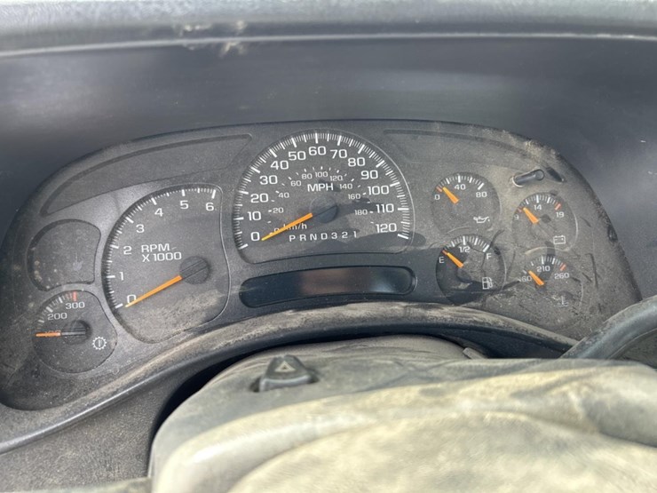 2006-chevrolet-2500hd-image-68