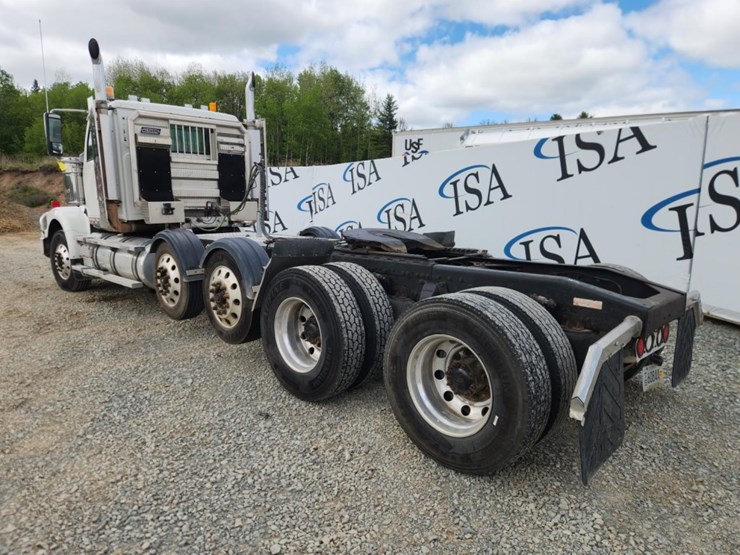 2019-western-star-4900sf-image-3