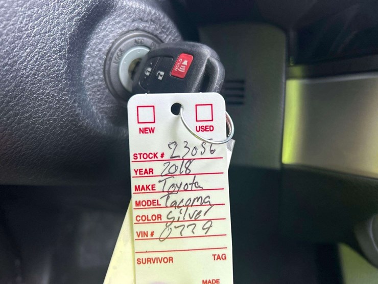 2018-toyota-tacoma-image-27