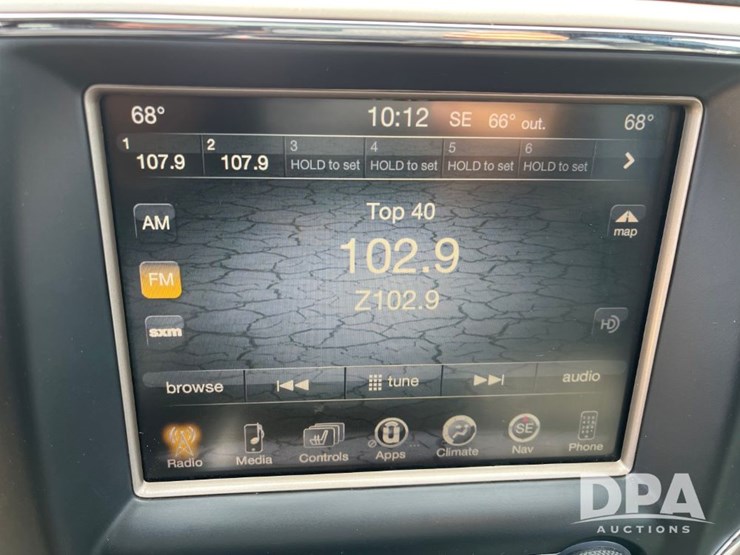 2016-jeep-grand-cherokee-image-51