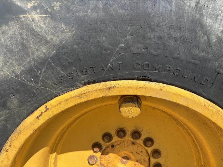 john-deere-640-image-39