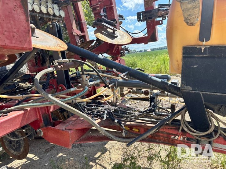 2011-case-ih-24-image-53