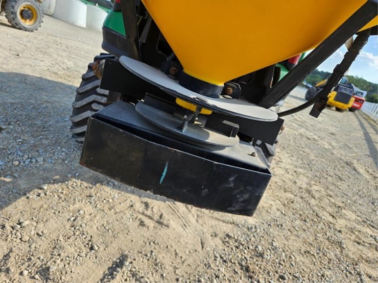 john-deere-1025r-image-28
