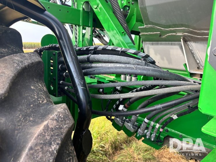 2025-john-deere-616r-image-60