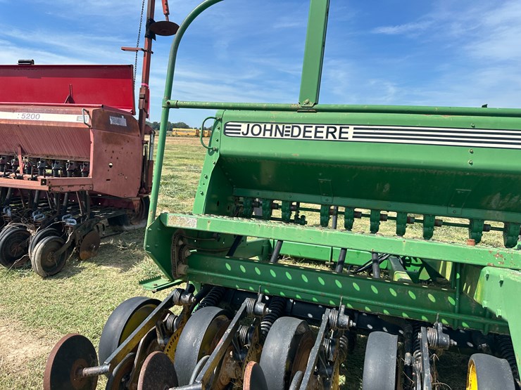 john-deere-750-image-22