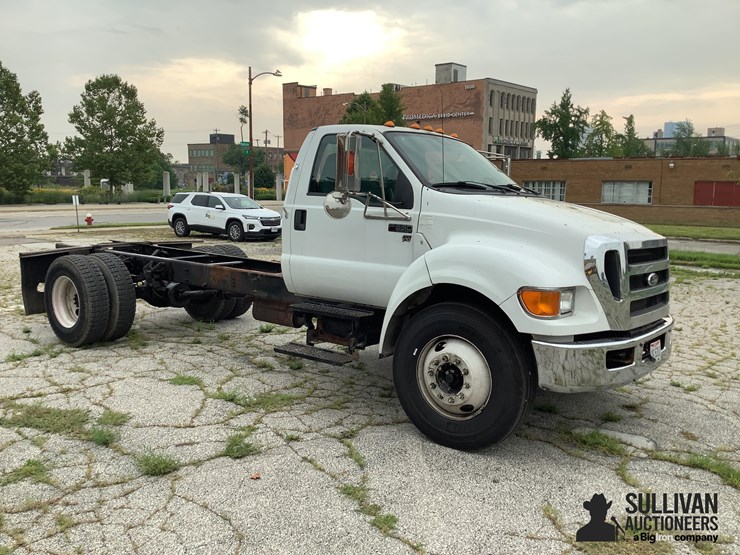 2015-ford-f650-image-3