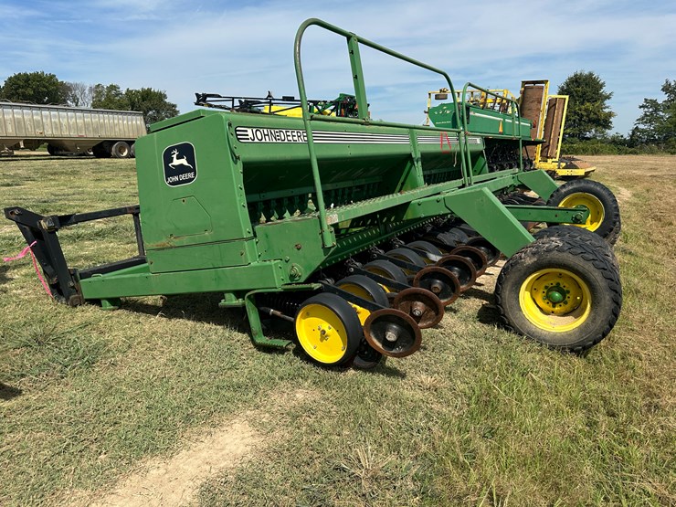 john-deere-750-image-4