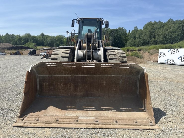2014-deere-824k-image-8