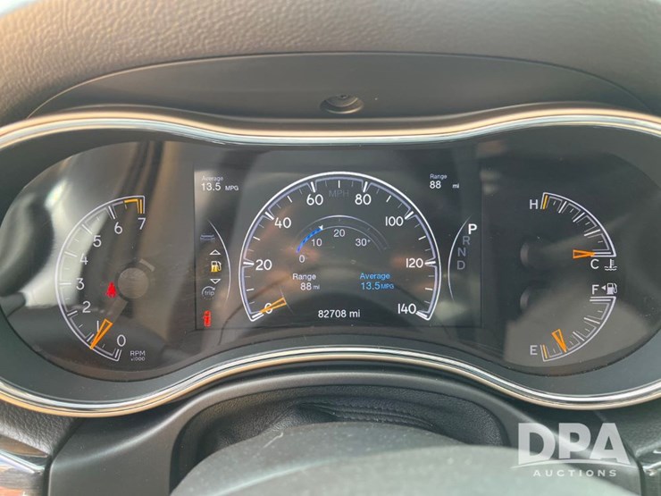 2016-jeep-grand-cherokee-image-48