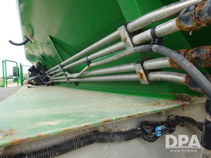 2019-john-deere-f4365-image-84