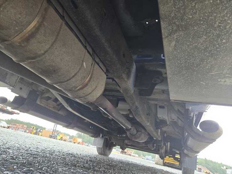 2008-ford-f550-image-34